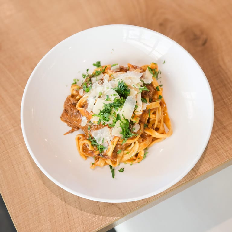Savor Your Lunch with Us